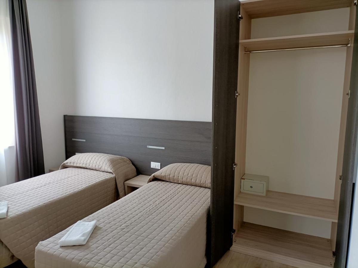 Hotel Bed & Book 리미니 외부 사진