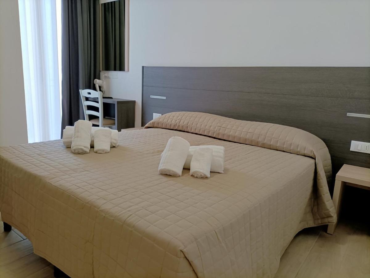 Hotel Bed & Book 리미니 외부 사진